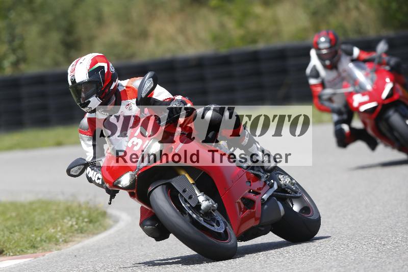 /27 12.06.2025 Ducati Schweiz Trackday Warmup  ADR/gruen-vert/37